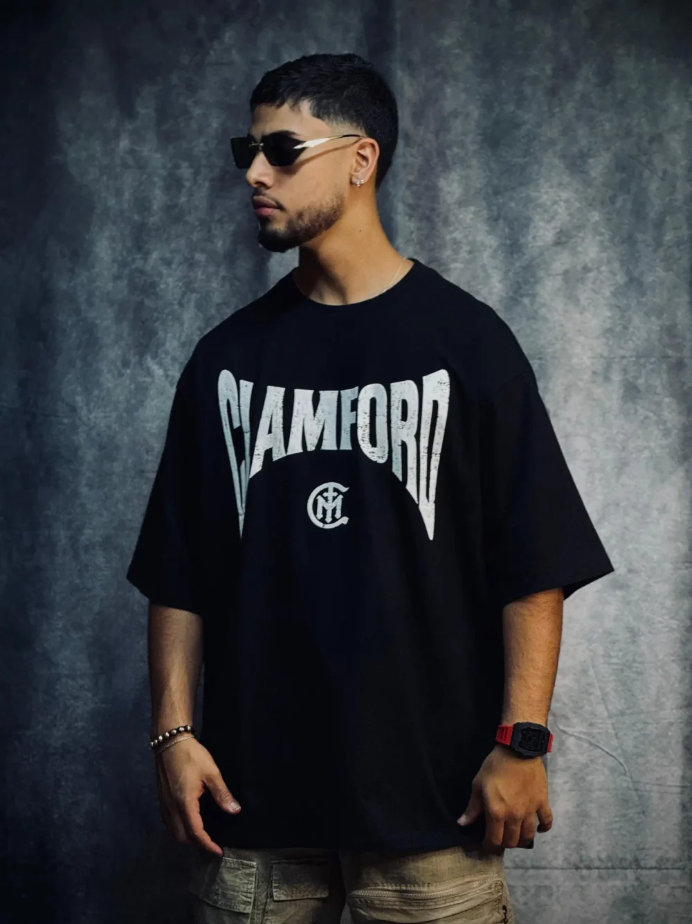 Camiseta Oversize Negra The Legend